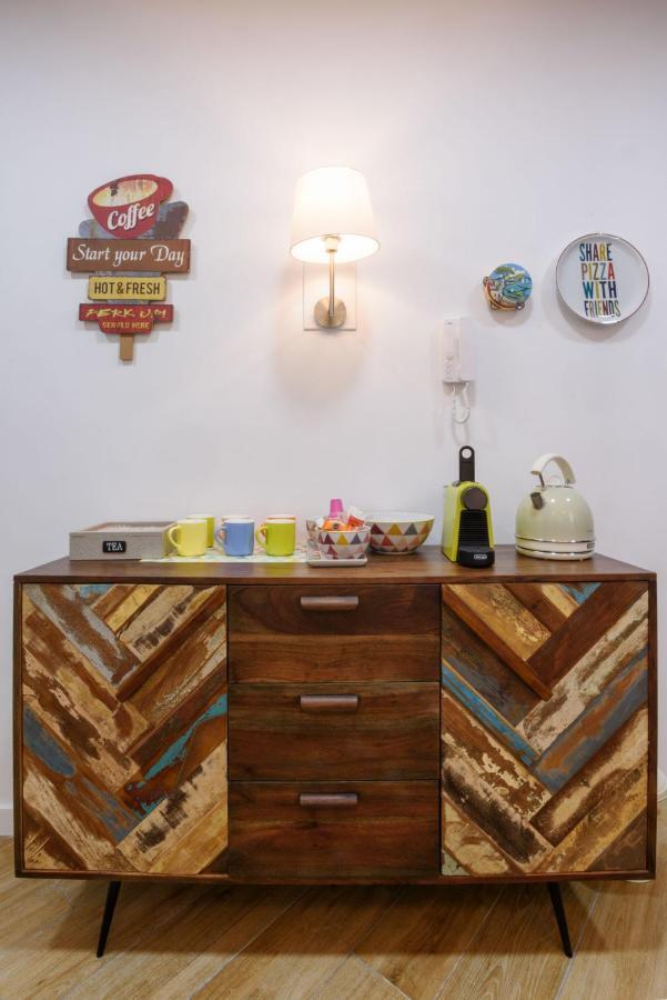 Domus Angioina Bed & Breakfast เนเปิลส์ ภายนอก รูปภาพ